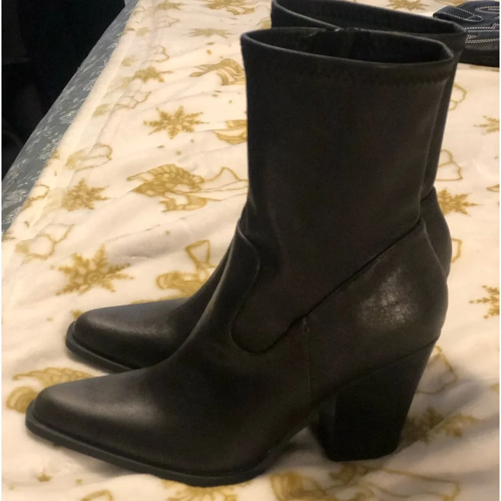 Elegant Black Women's Boots Sincerely Jules NWOT - Picture 1 of 8